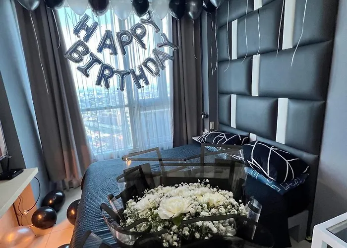Apartment Cozy At Makati With Netflix, Pool & Wifi Manila