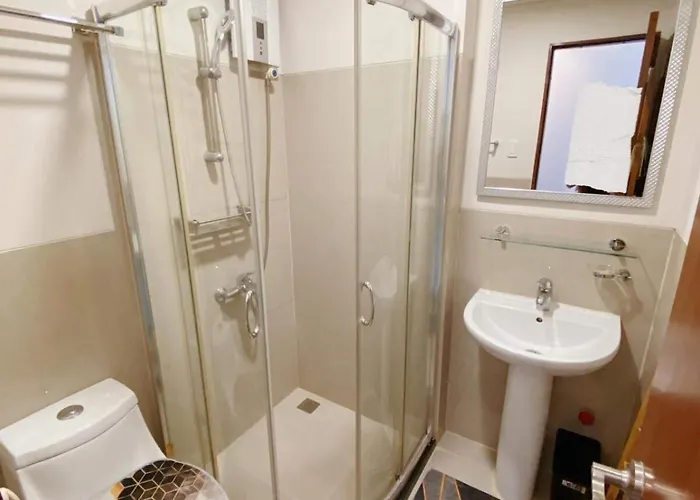 Cozy At Makati With Netflix, Pool & Wifi Apartment