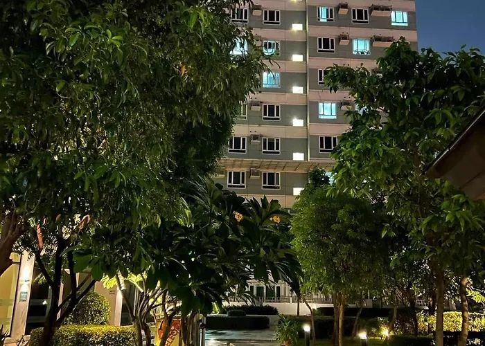 Apartment Cozy At Makati With Netflix, Pool & Wifi
